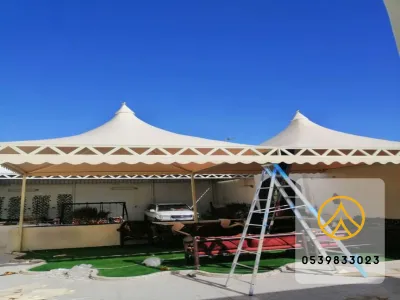 مظلات هرمية